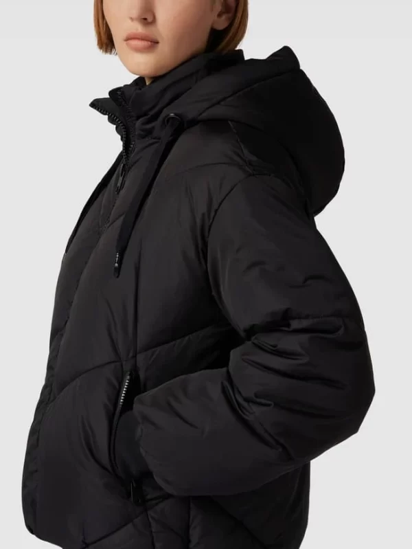 Vero Moda Outdoor Cropped Steppjacke Mit Reißverschlusstaschen – Schwarz 4