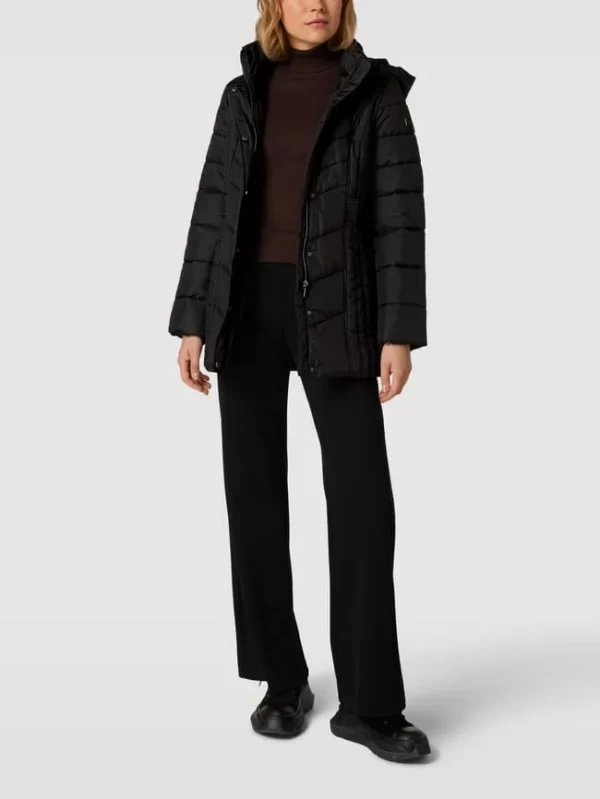 Betty Barclay Steppjacke Mit Taillengürtel Modell ‘BESTPREIS’ – Schwarz 1