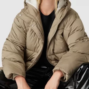 REVIEW Steppjacke Mit Kapuze – Lindgrün 11