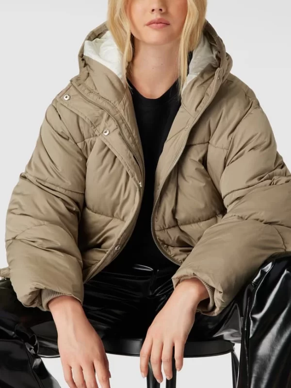 REVIEW Steppjacke Mit Kapuze – Lindgrün 4