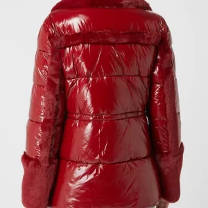 Marciano Guess Steppjacke Mit Webpelzbesatz Modell ‘Bessie’ – Dunkelrot 15