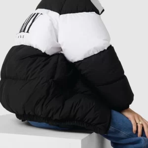 Tommy Jeans Daunenjacke Mit Label-Details – Schwarz 11