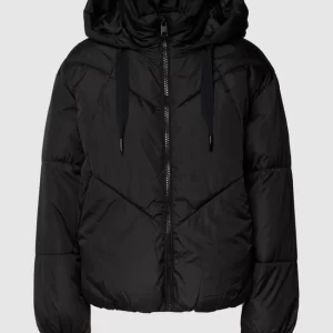 Vero Moda Outdoor Cropped Steppjacke Mit Reißverschlusstaschen – Schwarz 9