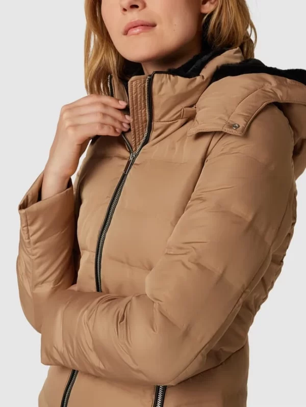 Vero Moda Outdoor Daunenjacke Mit Seitlichen Reißverschlusstaschen Modell ‘DOLLY’ – Beige 4
