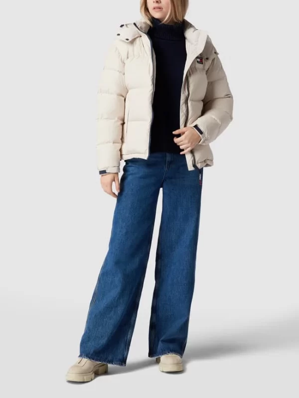 Tommy Jeans Daunenjacke Mit Label-Patch Modell ‘Alaska’ – Beige 1