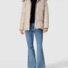 Comma Daunenjacke Mit Label-Details – Beige 17
