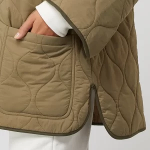 KARO KAUER EXKLUSIV Oversized Steppjacke Mit überschnittenen Schultern – Karo Kauer X P&C – Exklusiv Bei Uns – Schilf 11