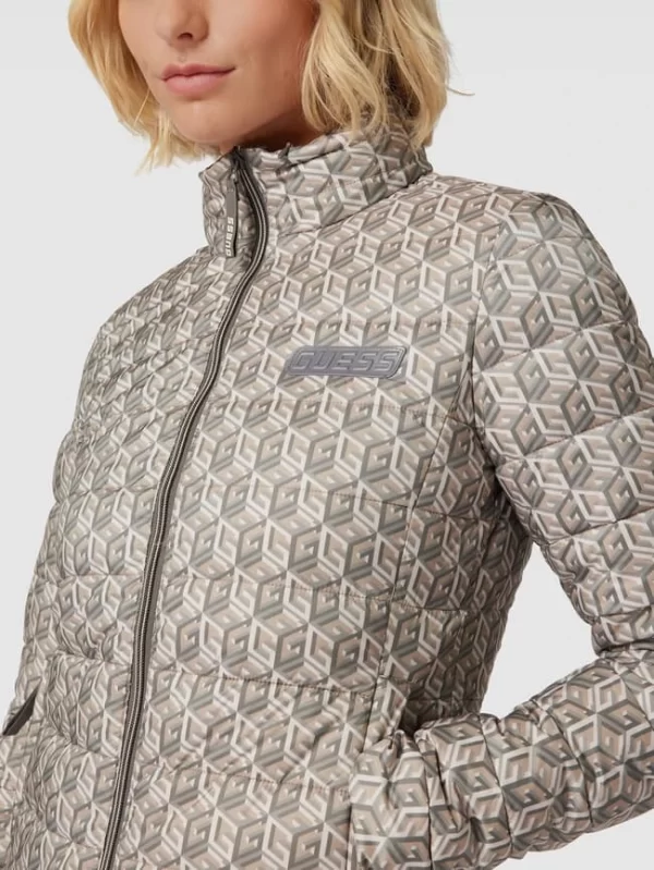 Guess Activewear Steppjacke Mit Allover-Muster Modell ‘EIREEN’ – Hellgrau 4