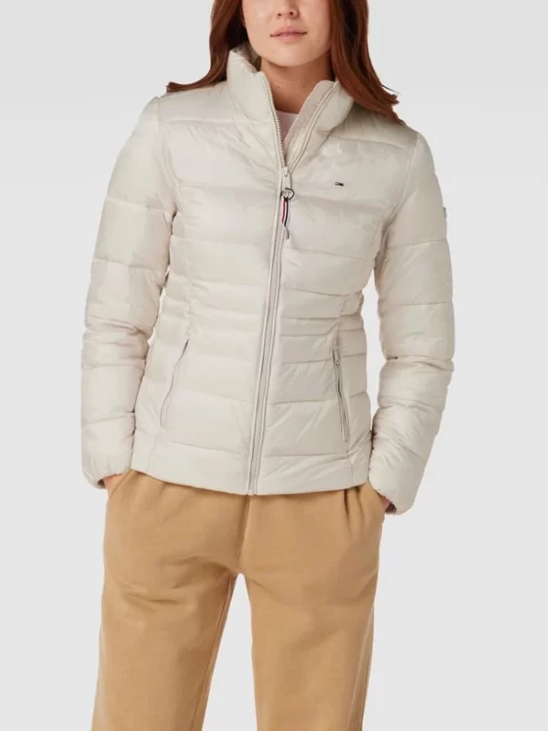 Tommy Jeans Steppjacke Mit Label-Details – Offwhite 5